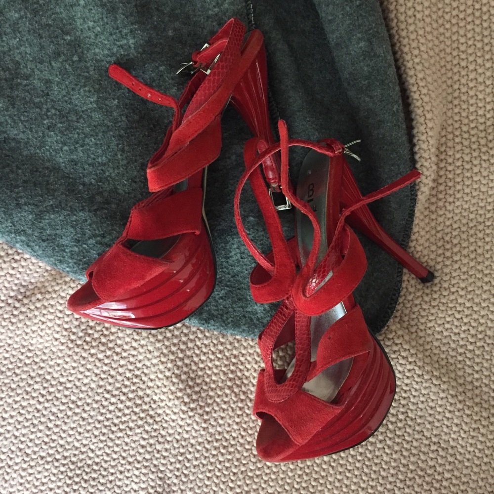 BAKERS pumps